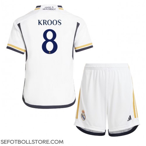 Real Madrid Toni Kroos #8 Replika babykläder Hemmaställ Barn 2023-24 Kortärmad (+ korta byxor)